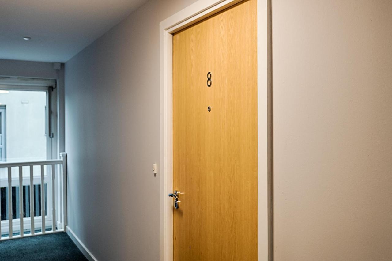 Appartamento Parking, Balcony, Fully Equipped Kitchen Swansea Esterno foto